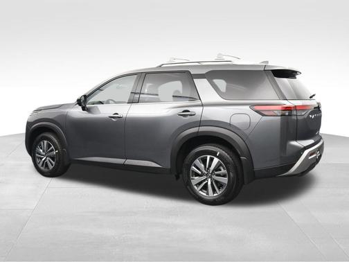 2025 Nissan Pathfinder SL FWD