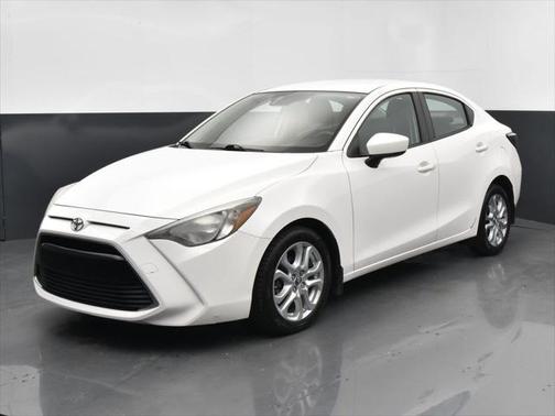 2017 Toyota Yaris iA Base