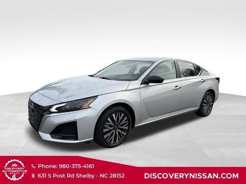 Brilliant Silver Metallic 2025 Nissan Altima SV