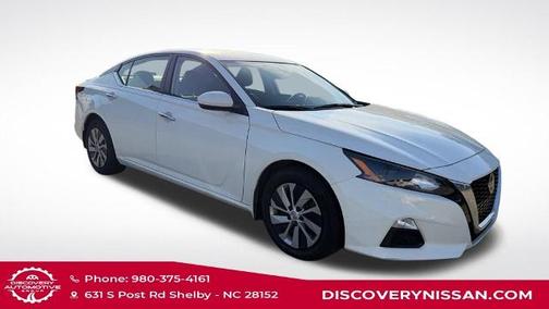 Glacier White 2022 Nissan Altima 2.5 S