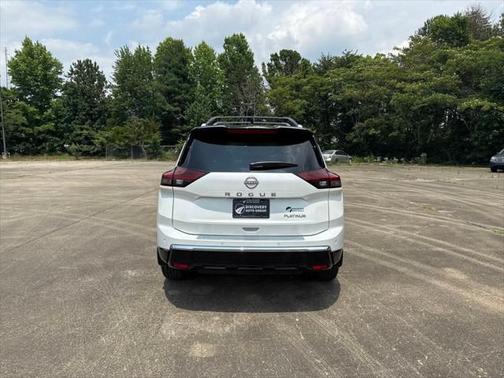 2025 Nissan Rogue Platinum