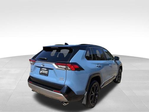 2024 Toyota RAV4 Hybrid SE