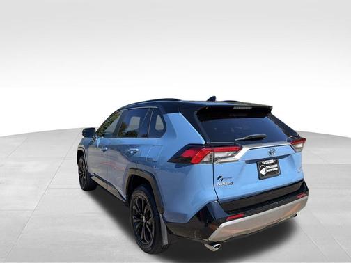 2024 Toyota RAV4 Hybrid SE