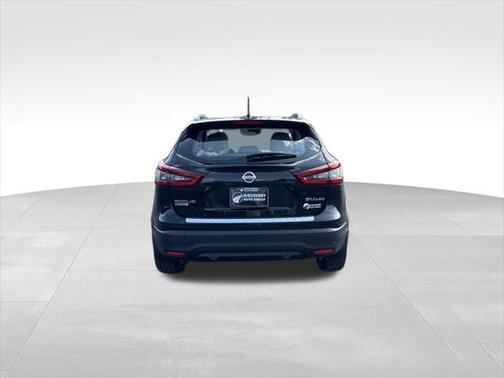 2021 Nissan Rogue Sport SV
