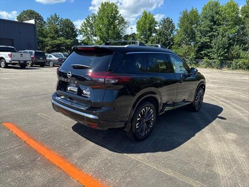 2025 Nissan Rogue Platinum