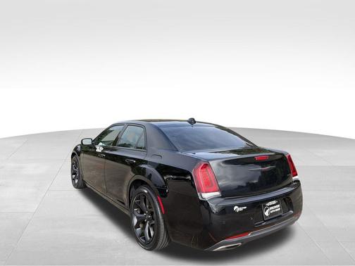 2021 Chrysler 300 S