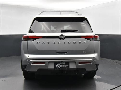 2025 Nissan Pathfinder SL FWD
