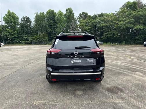 2025 Nissan Rogue Platinum