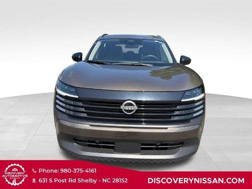 Canyon Bronze M 2026 Nissan Kicks SV