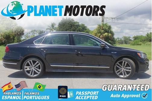 2017 Volkswagen Passat 1.8T R-Line