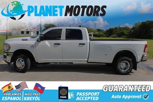 2023 RAM 3500 Tradesman Crew Cab 4x4 8' Box
