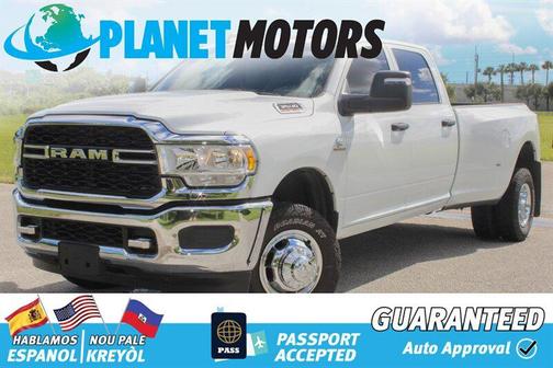 2023 RAM 3500 Tradesman Crew Cab 4x4 8' Box