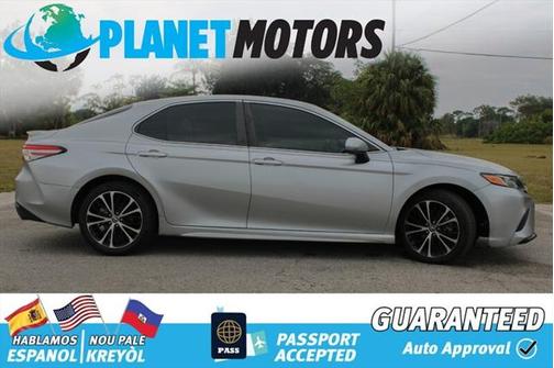 2018 Toyota Camry SE