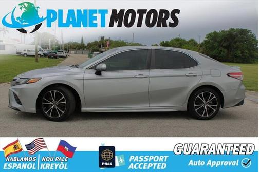 2018 Toyota Camry SE