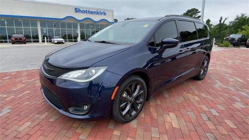 2018 Chrysler Pacifica Touring Plus