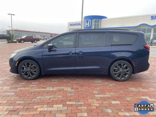 2018 Chrysler Pacifica Touring Plus