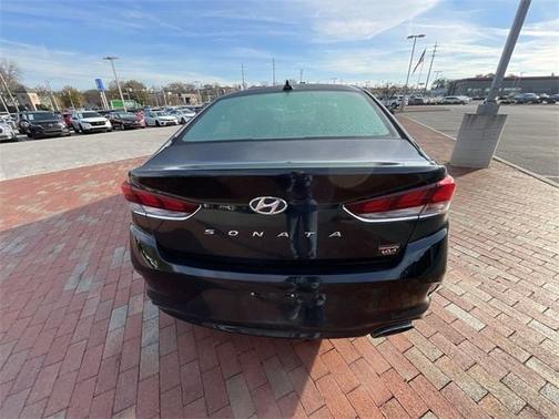 2018 Hyundai SONATA SEL