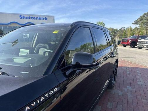 2023 Lincoln Aviator Reserve AWD