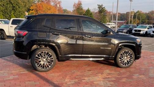 2022 Jeep Compass Altitude