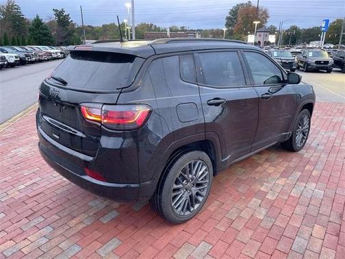 2022 Jeep Compass Altitude