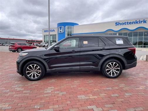 2021 Ford Explorer ST