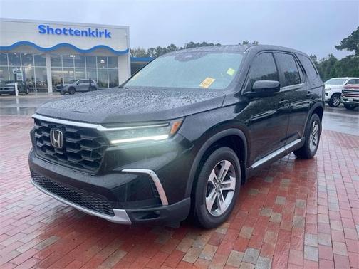 2023 Honda Pilot EX-L 8-Passenger