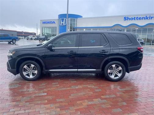 2023 Honda Pilot EX-L 8-Passenger