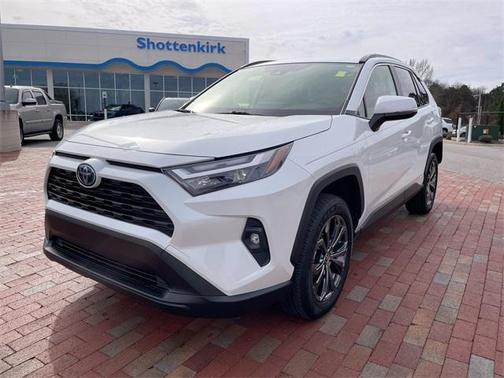 2023 Toyota RAV4 Hybrid XLE Premium