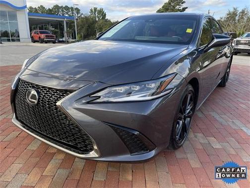 2023 Lexus ES 300h Base