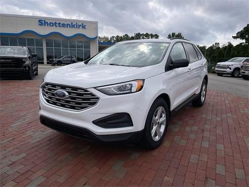 2022 Ford Edge SE