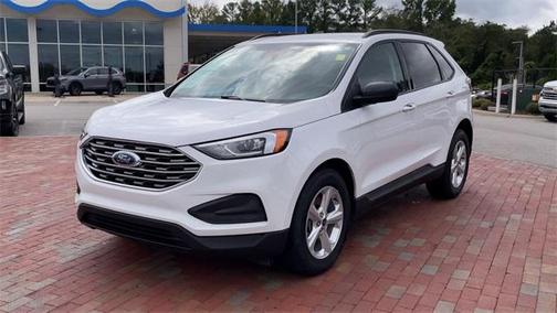 2022 Ford Edge SE