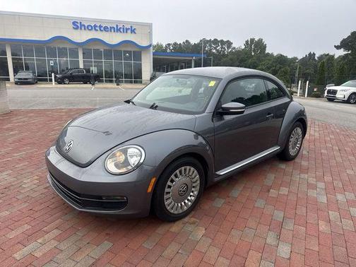 Platinum Gray Metallic 2014 Volkswagen Beetle 1.8T