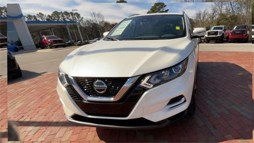 2022 Nissan Rogue Sport SL
