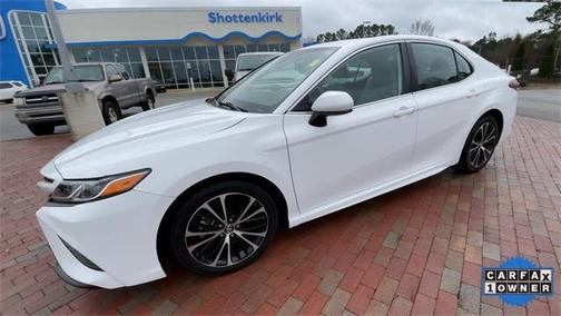 2019 Toyota Camry SE