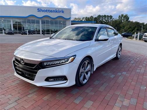 2018 Honda Accord Touring 2.0T