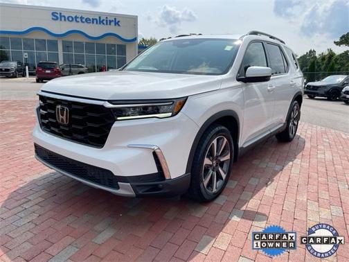 2023 Honda Pilot Touring