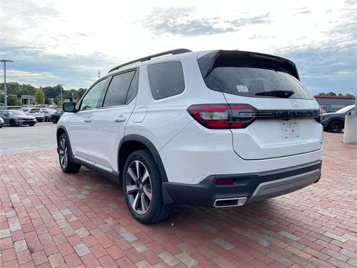 2023 Honda Pilot Touring