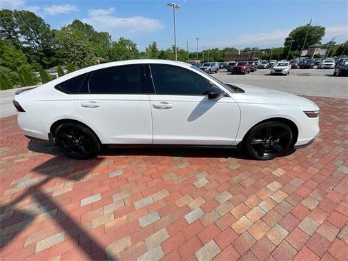 2023 Honda Accord Hybrid Sport-L