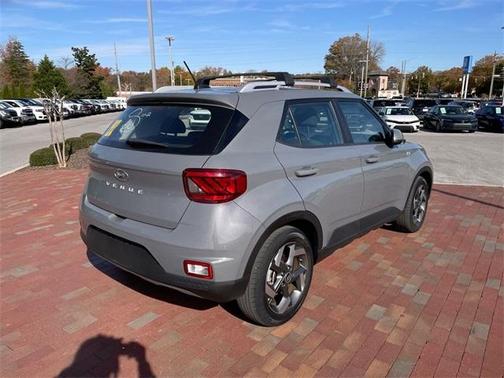 2023 Hyundai VENUE SEL