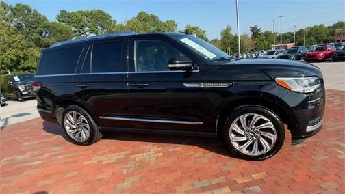 2023 Lincoln Navigator Reserve