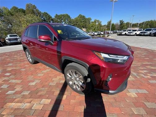 2023 Toyota RAV4 XLE Premium