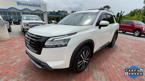 2023 Nissan Pathfinder Platinum