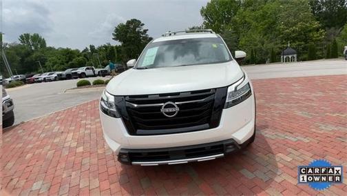2023 Nissan Pathfinder Platinum