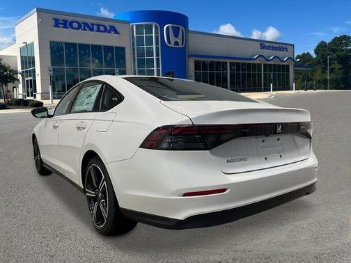 Platinum White 2026 Honda Accord SE