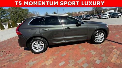 2020 Volvo XC60 T5 Momentum