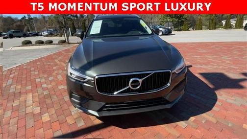 2020 Volvo XC60 T5 Momentum