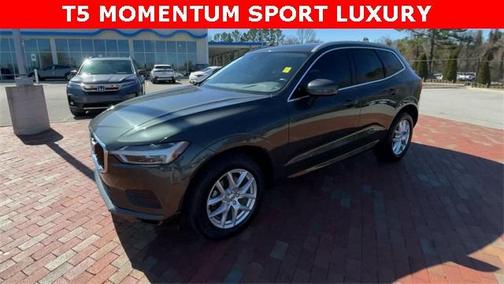 2020 Volvo XC60 T5 Momentum