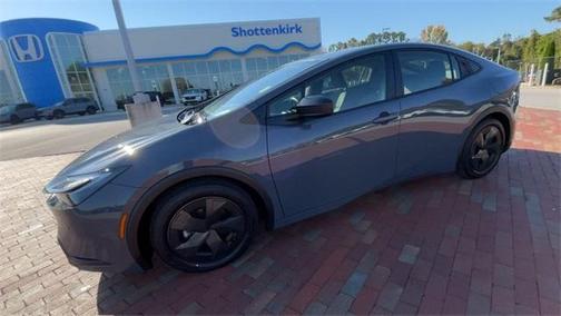 2023 Toyota Prius LE