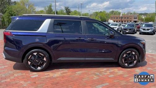 2025 Kia Carnival EX