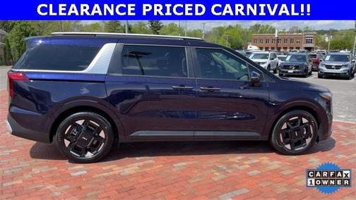2025 Kia Carnival EX